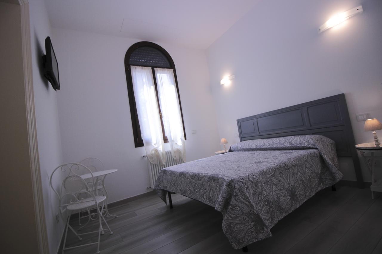 Alloggio I Grifoni Ferrara Dış mekan fotoğraf